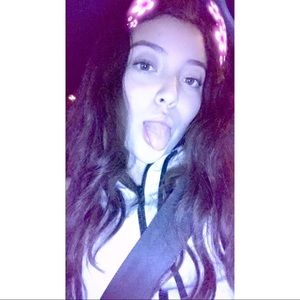 Meet your Posher, Melissa